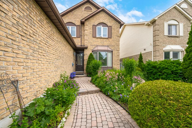 694 Amaretto Avenue, Pickering - photo 5