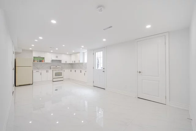 694 Amaretto Avenue, Pickering - photo 38