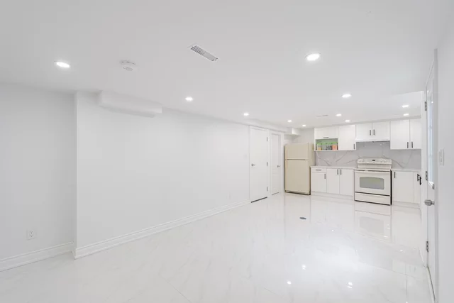694 Amaretto Avenue, Pickering - photo 39