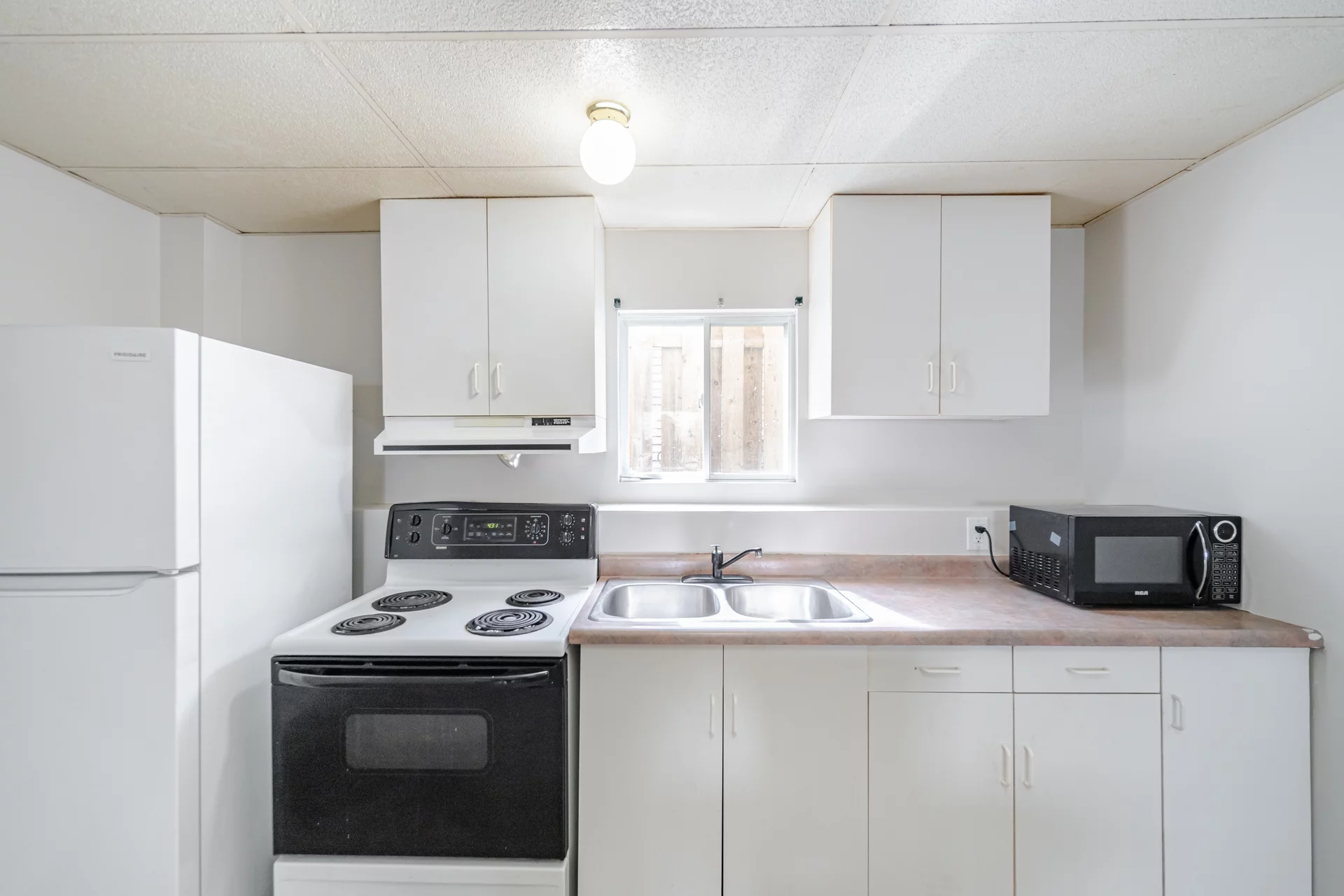 36 Poplar Crescent, Welland - photo 39