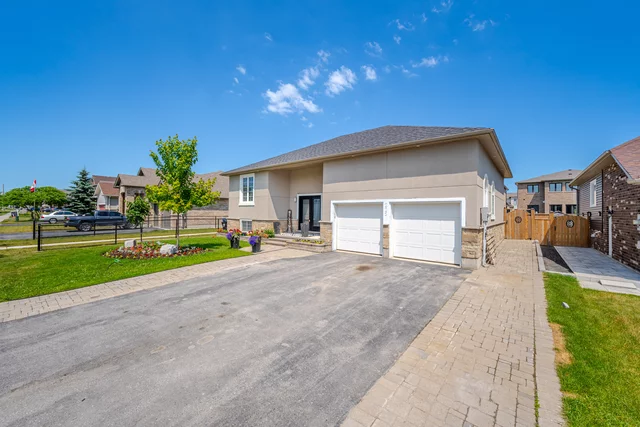 225 Centre Street, Stayner - photo 3