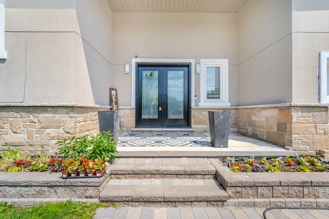 225 Centre Street, Stayner - photo 5