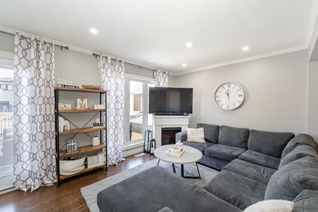 225 Centre Street, Stayner - photo 17