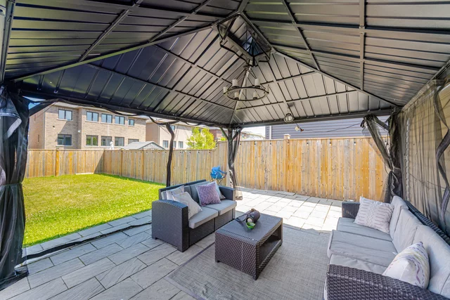 225 Centre Street, Stayner - photo 42