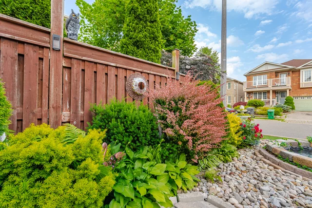 36 Berries Drive, Brampton - photo 8