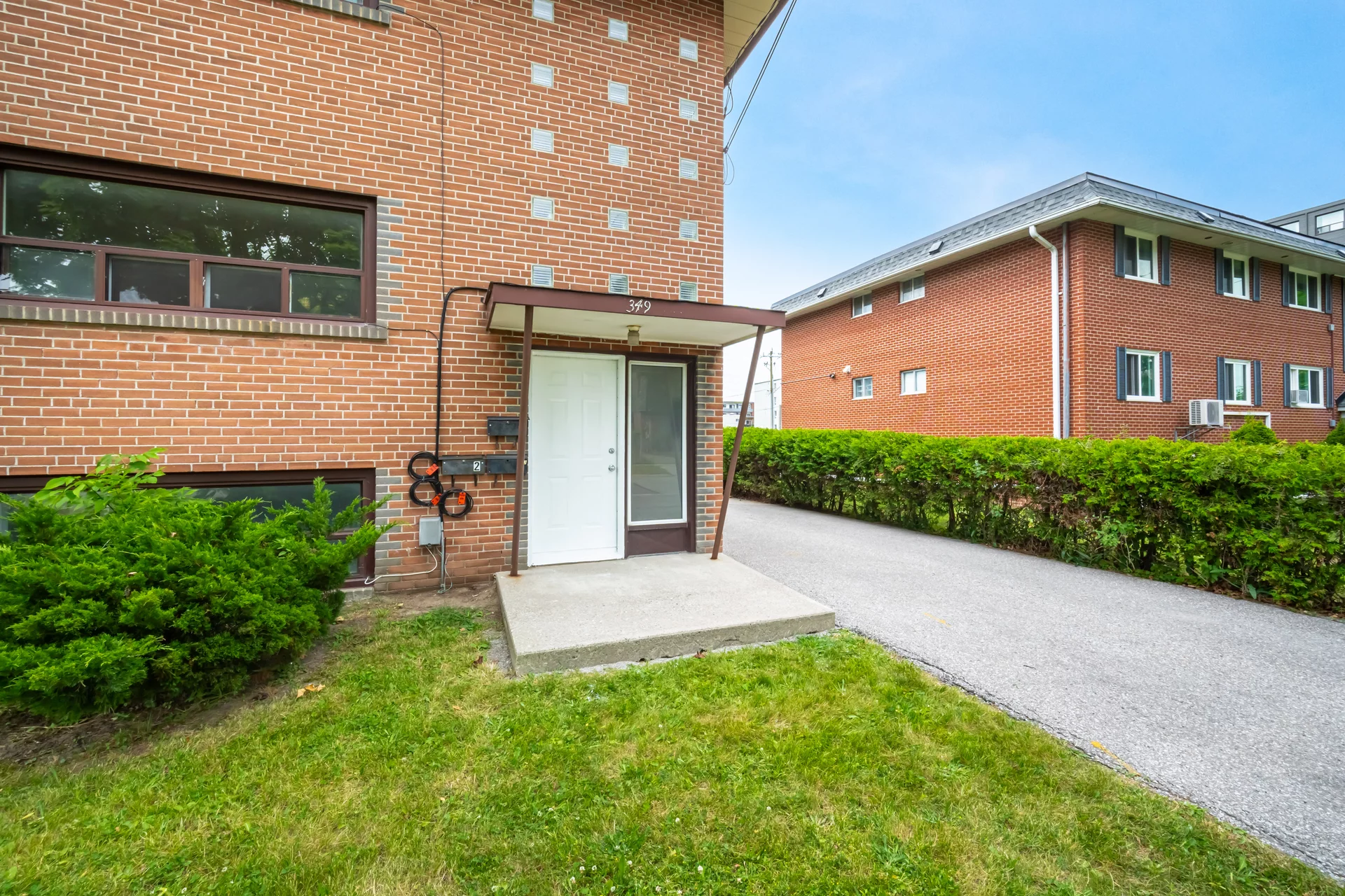 349 Frontenac Avenue, Oshawa - photo 6