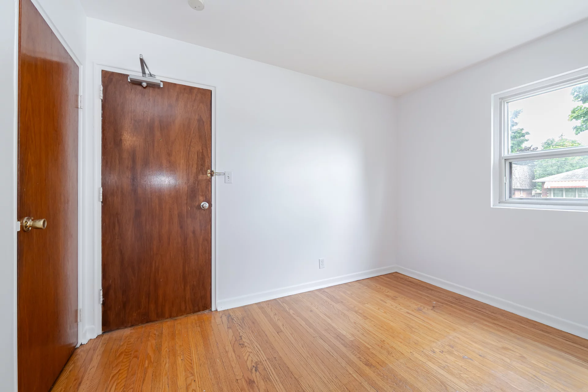 349 Frontenac Avenue, Oshawa - photo 11