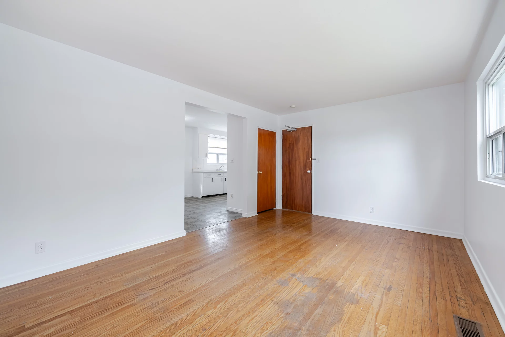 349 Frontenac Avenue, Oshawa - photo 14