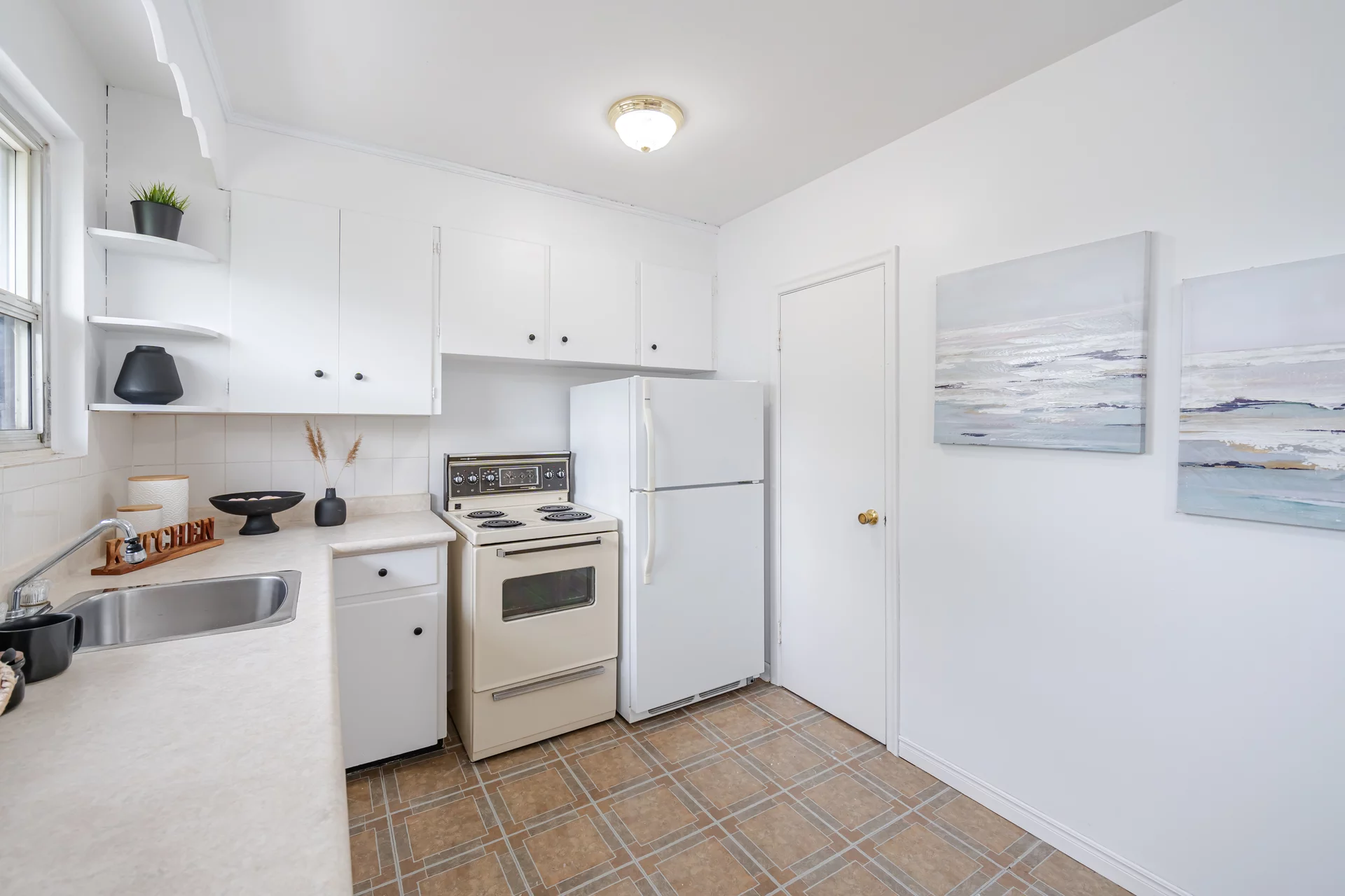 349 Frontenac Avenue, Oshawa - photo 40