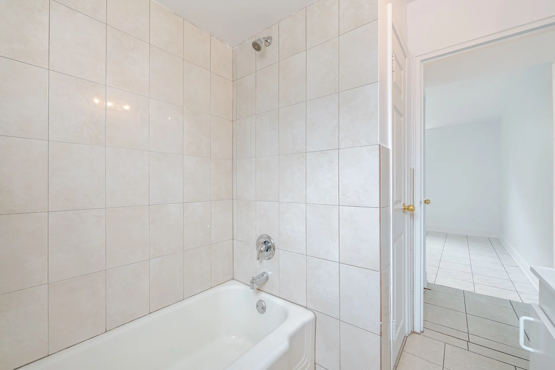 349 Frontenac Avenue, Oshawa - photo 64