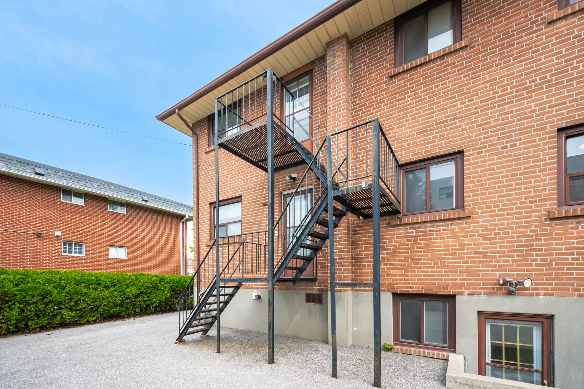 349 Frontenac Avenue, Oshawa - photo 73