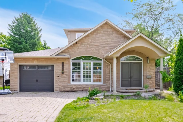 1316 Humphreys Crescent, Burlington - photo 1