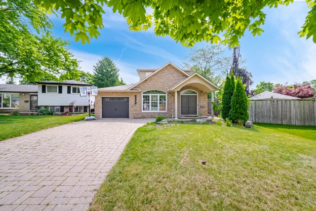 1316 Humphreys Crescent, Burlington - photo 2