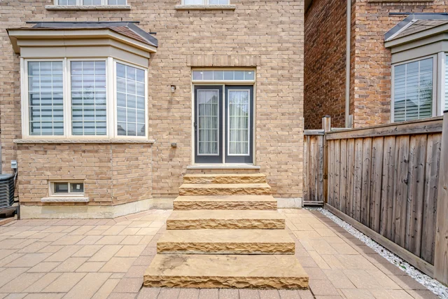 18 Pelee Avenue, Kleinburg - photo 51