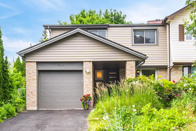 1867 Cricket Lane, Pickering - photo 1