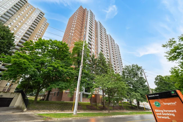 #2006-85 Emmett Avenue, York - photo 3