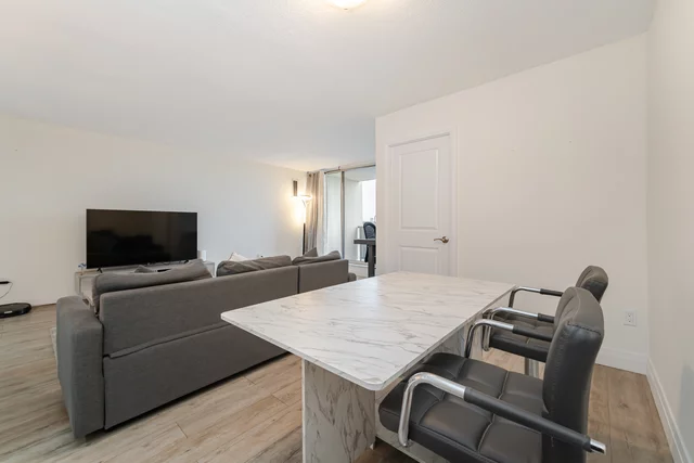 #2006-85 Emmett Avenue, York - photo 18