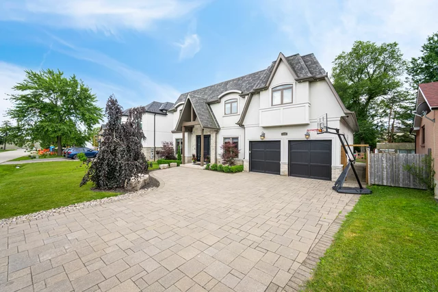 1040 Kent Avenue, Oakville - photo 9