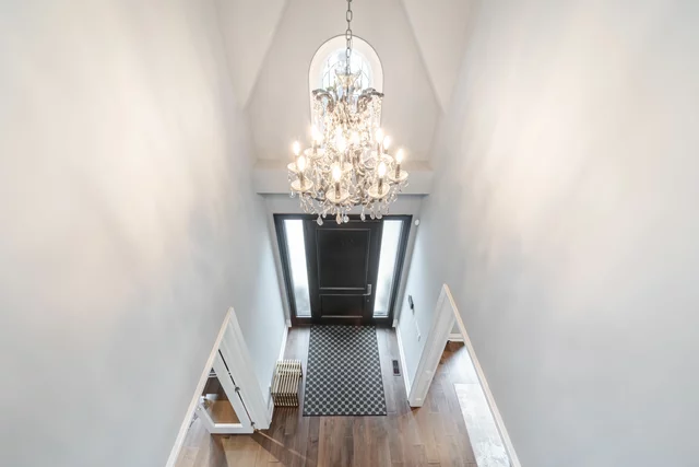 1040 Kent Avenue, Oakville - photo 13