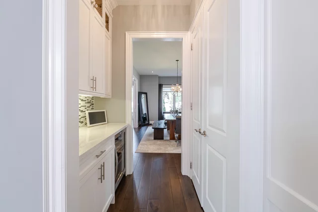 1040 Kent Avenue, Oakville - photo 19