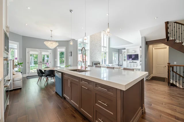 1040 Kent Avenue, Oakville - photo 26