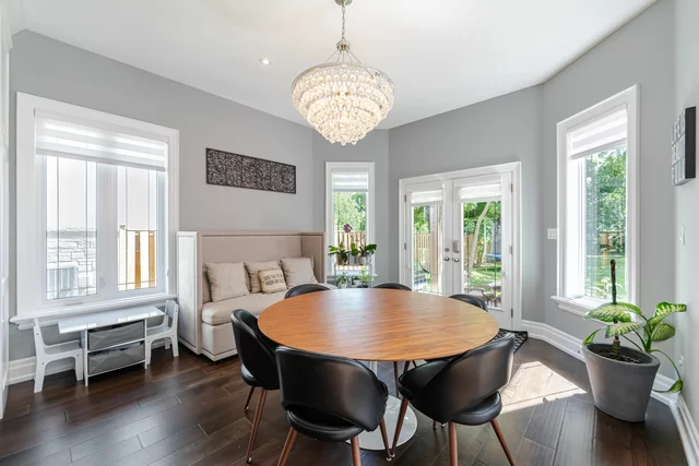 1040 Kent Avenue, Oakville - photo 27
