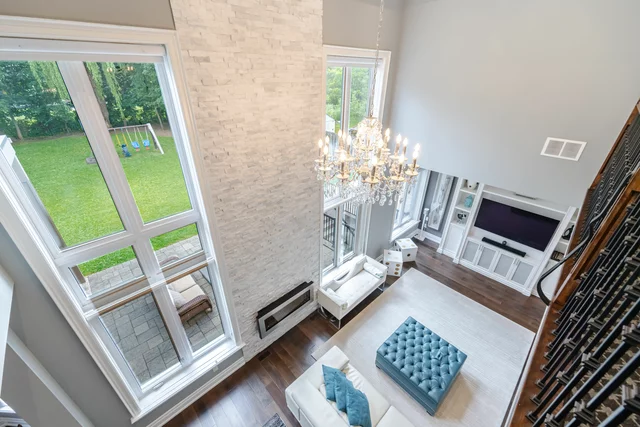 1040 Kent Avenue, Oakville - photo 31