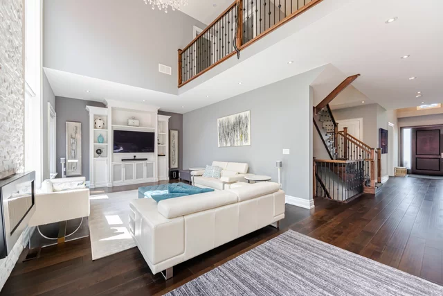 1040 Kent Avenue, Oakville - photo 34