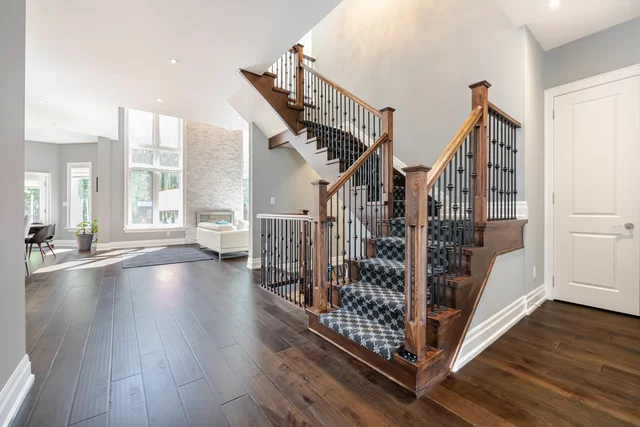 1040 Kent Avenue, Oakville - photo 35