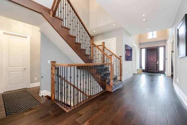 1040 Kent Avenue, Oakville - photo 36