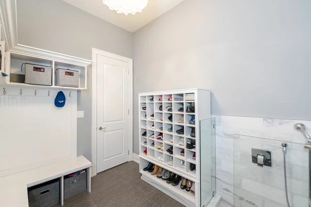 1040 Kent Avenue, Oakville - photo 39