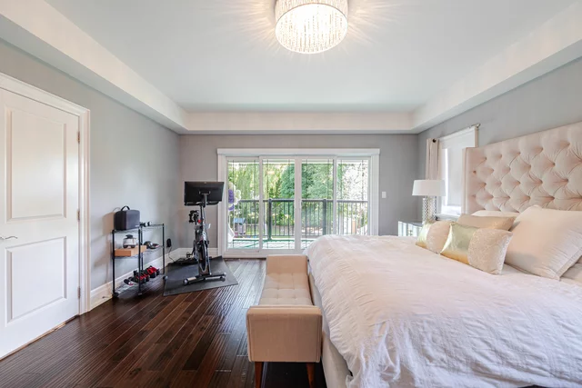 1040 Kent Avenue, Oakville - photo 45