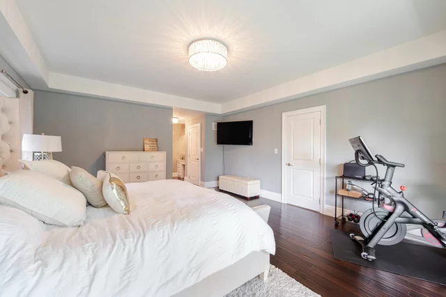 1040 Kent Avenue, Oakville - photo 46