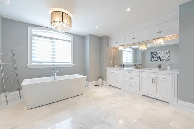 1040 Kent Avenue, Oakville - photo 50
