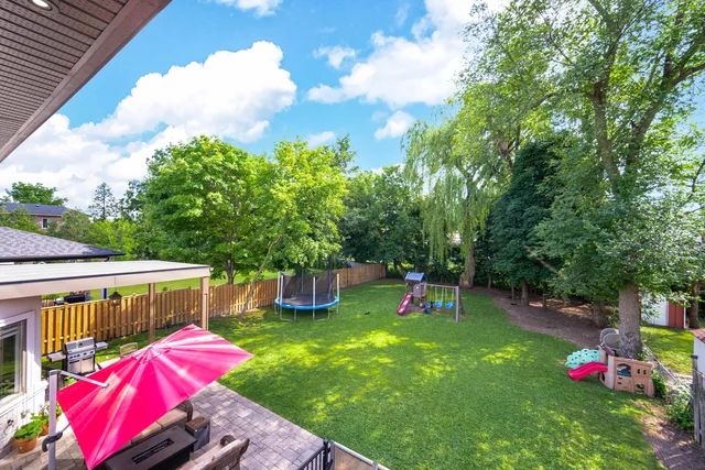 1040 Kent Avenue, Oakville - photo 57