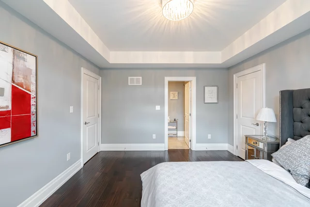 1040 Kent Avenue, Oakville - photo 59