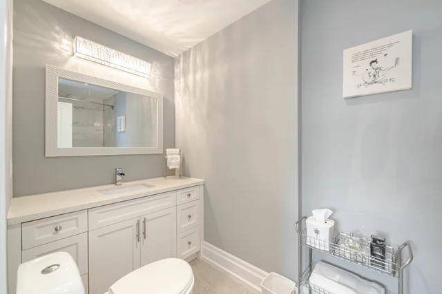 1040 Kent Avenue, Oakville - photo 60