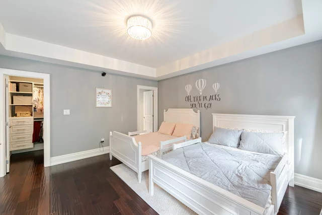 1040 Kent Avenue, Oakville - photo 69