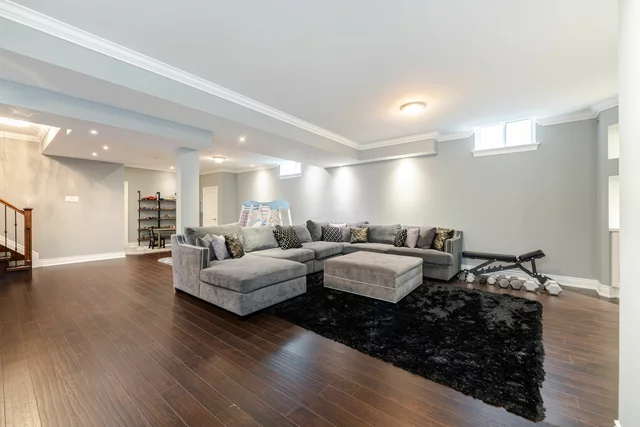 1040 Kent Avenue, Oakville - photo 75