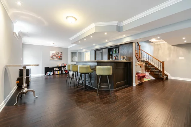 1040 Kent Avenue, Oakville - photo 79