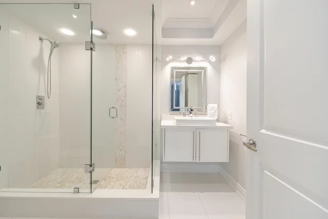 1040 Kent Avenue, Oakville - photo 83