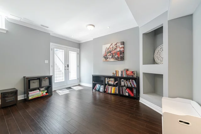 1040 Kent Avenue, Oakville - photo 89