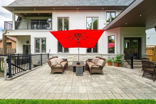 1040 Kent Avenue, Oakville - photo 95