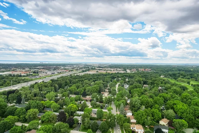 1040 Kent Avenue, Oakville - photo 109