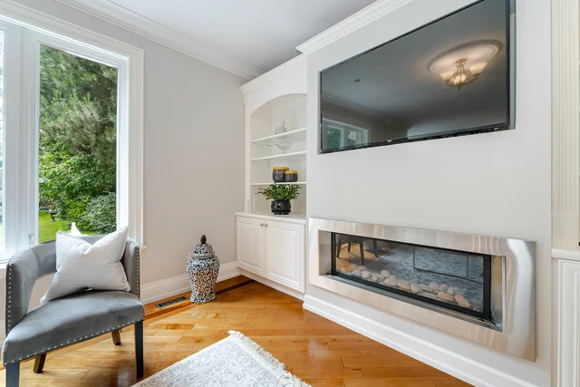 174 Burnhamthorpe Road, Etobicoke - photo 31