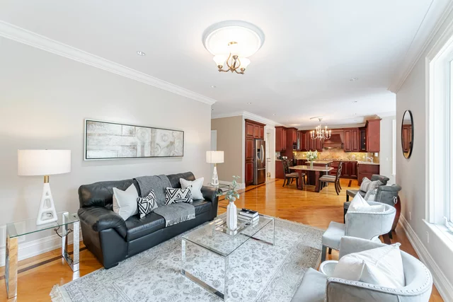 174 Burnhamthorpe Road, Etobicoke - photo 32