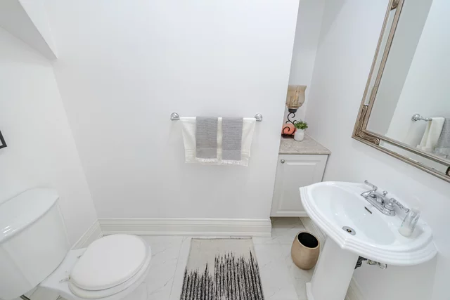 174 Burnhamthorpe Road, Etobicoke - photo 35