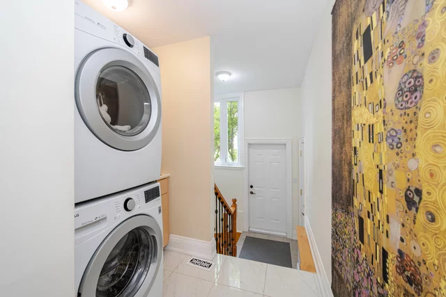 174 Burnhamthorpe Road, Etobicoke - photo 36