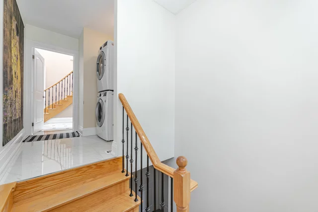 174 Burnhamthorpe Road, Etobicoke - photo 37