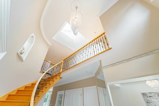 174 Burnhamthorpe Road, Etobicoke - photo 39